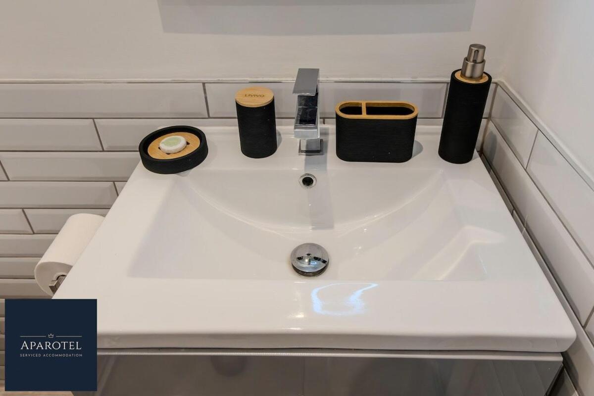 Aparotel Serviced Apartments - Stonehenge, Amesbury Town Centre ห้อง รูปภาพ
