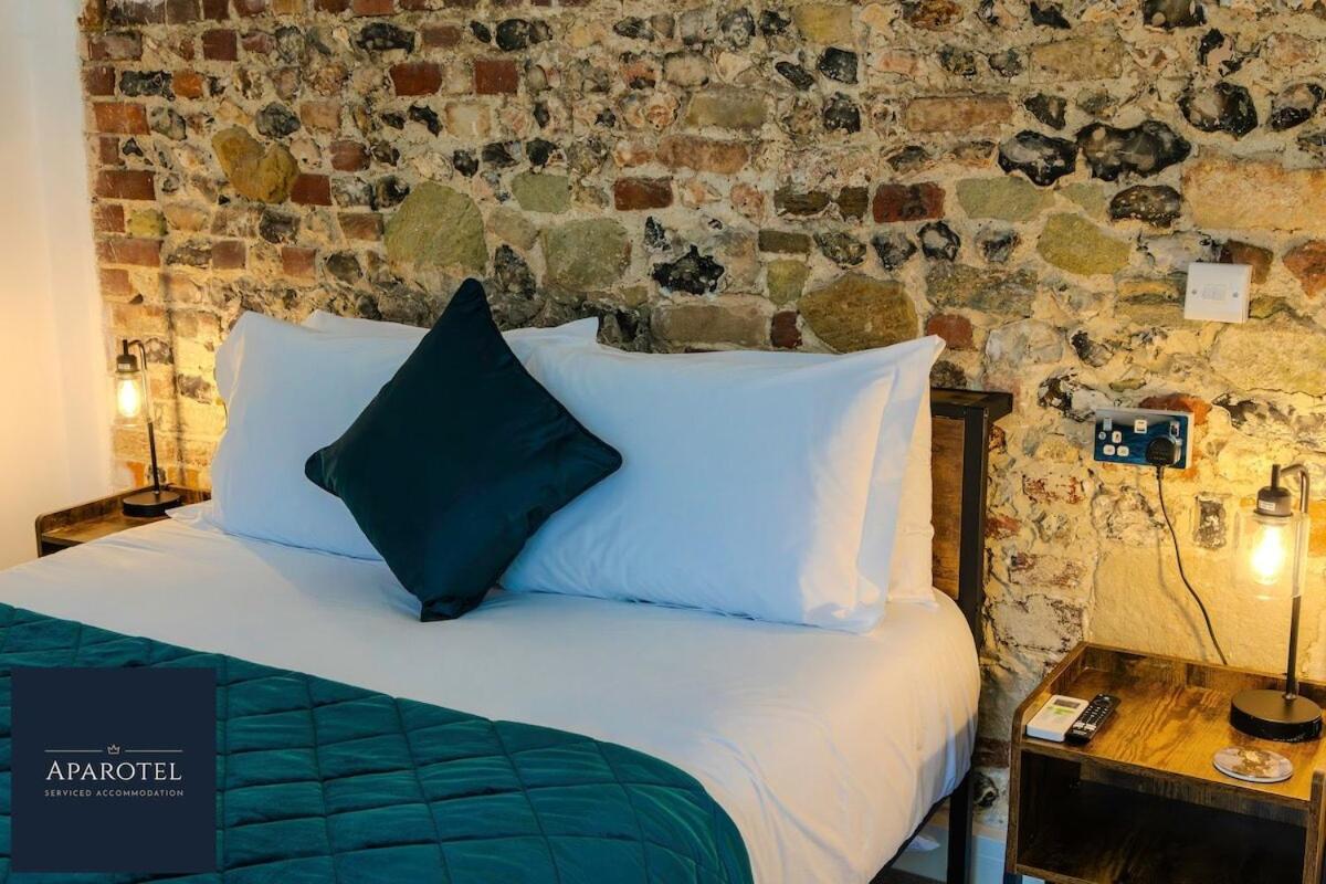 Aparotel Serviced Apartments - Stonehenge, Amesbury Town Centre ห้อง รูปภาพ