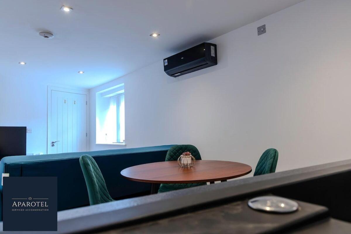 Aparotel Serviced Apartments - Stonehenge, Amesbury Town Centre ห้อง รูปภาพ