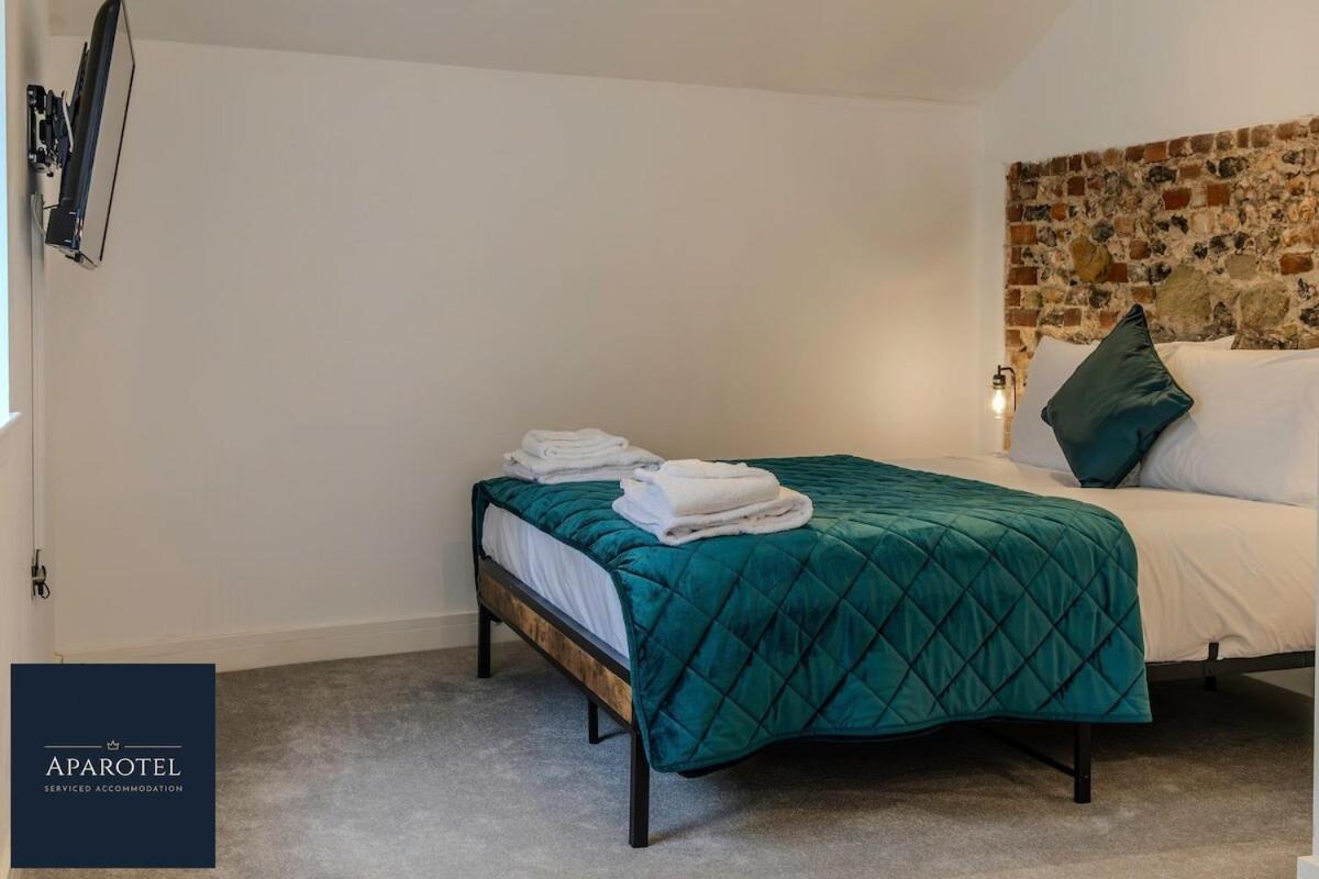 Aparotel Serviced Apartments - Stonehenge, Amesbury Town Centre ห้อง รูปภาพ