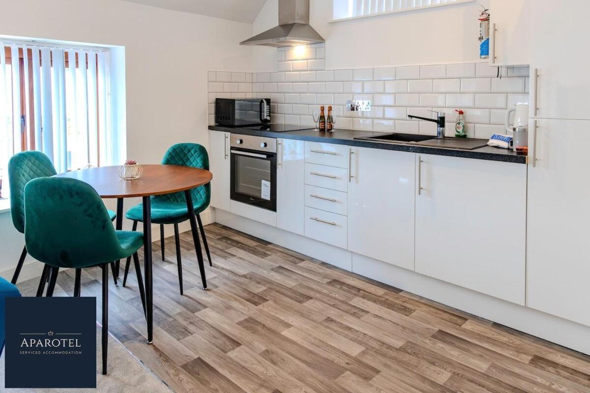Aparotel Serviced Apartments - Stonehenge, Amesbury Town Centre ห้อง รูปภาพ