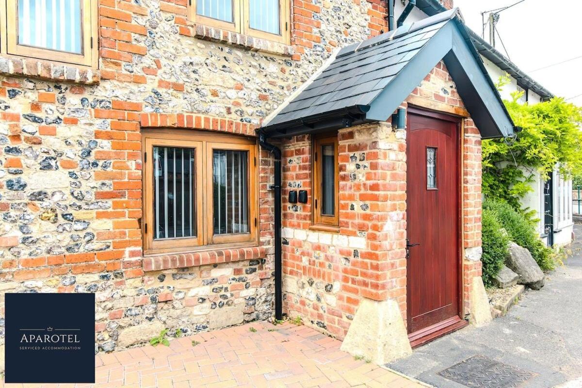 Aparotel Serviced Apartments - Stonehenge, Amesbury Town Centre ห้อง รูปภาพ