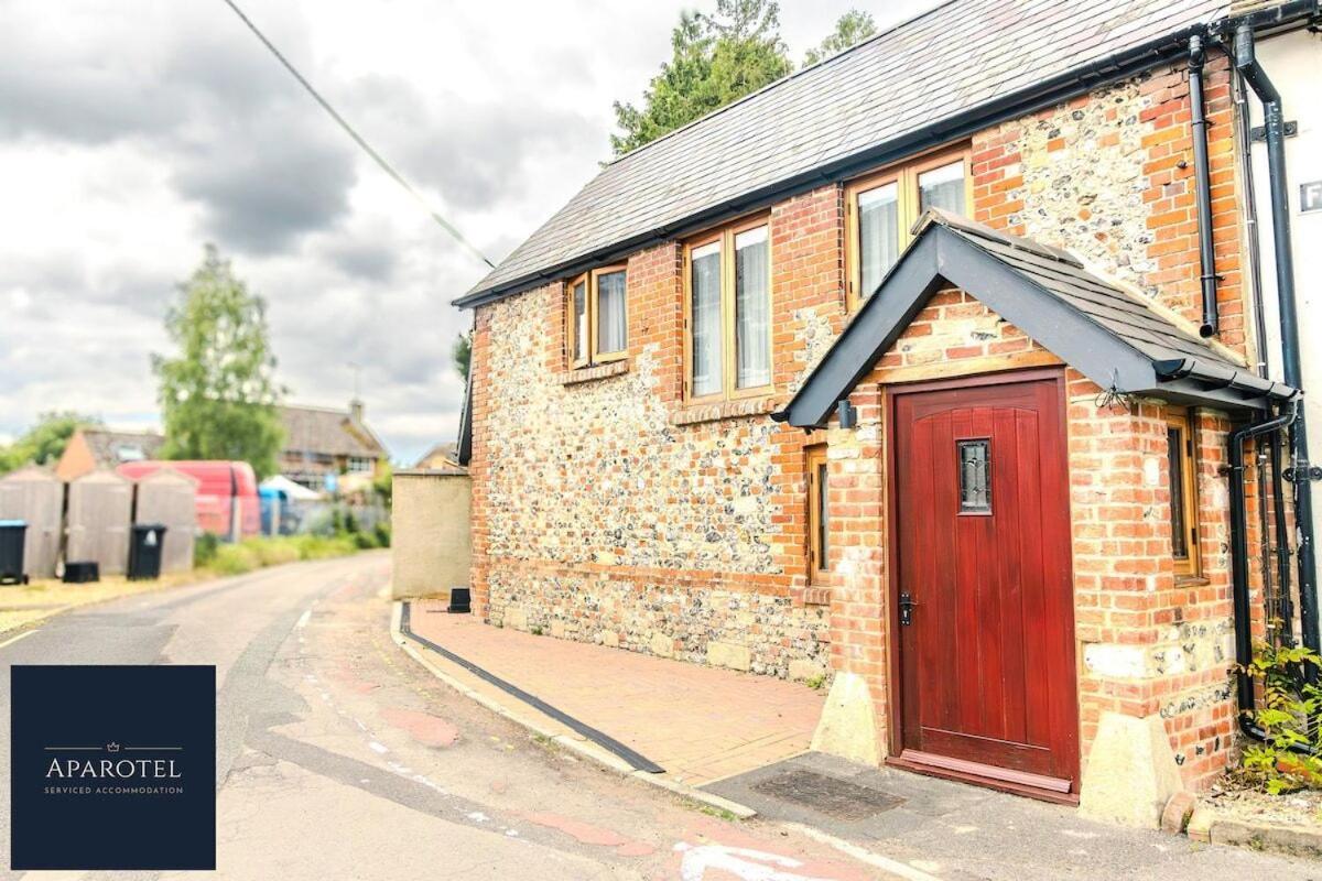 Aparotel Serviced Apartments - Stonehenge, Amesbury Town Centre ห้อง รูปภาพ