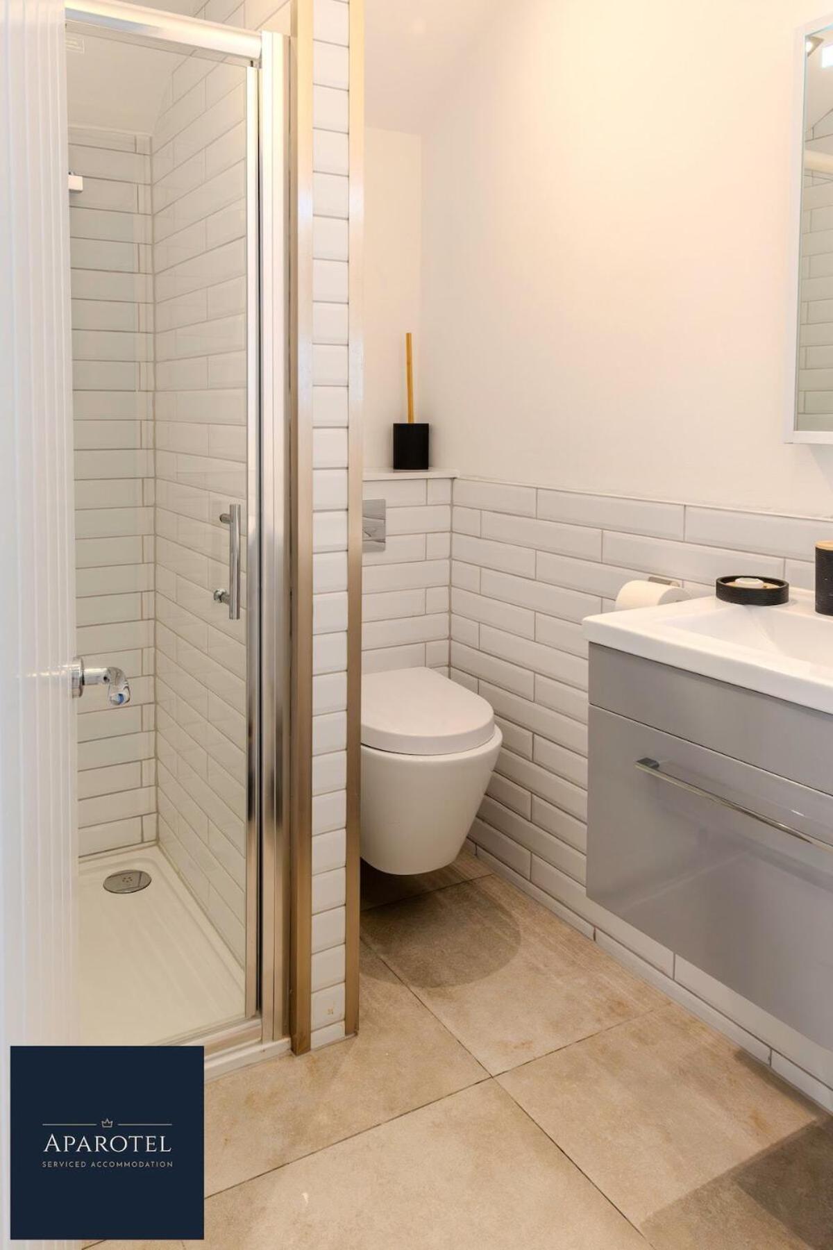 Aparotel Serviced Apartments - Stonehenge, Amesbury Town Centre ห้อง รูปภาพ